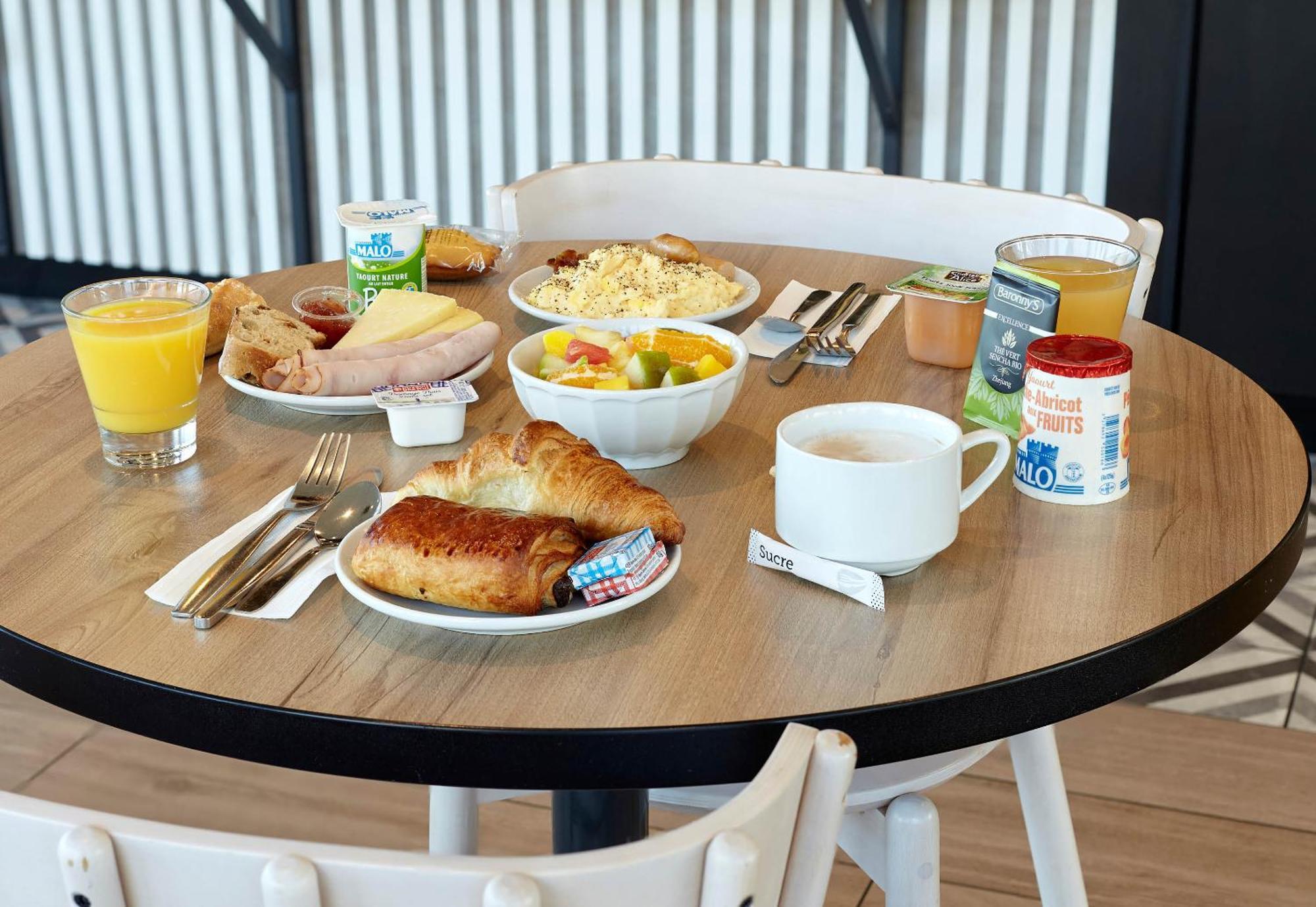 B&B Hotel Igny Palaiseau Luaran gambar