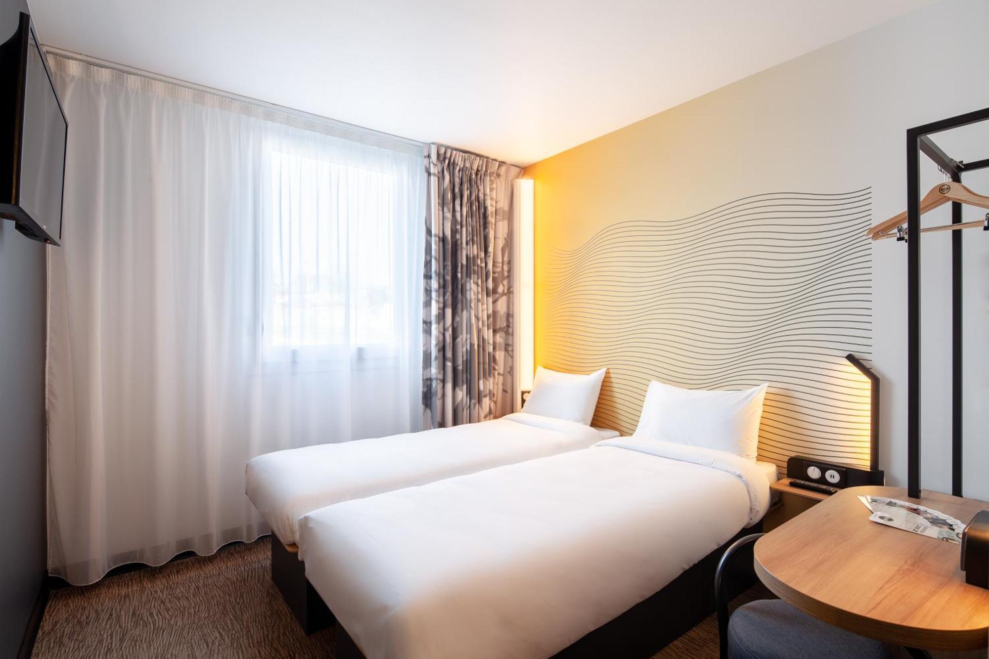 B&B Hotel Igny Palaiseau Luaran gambar